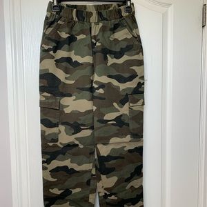 Camp cargo pants